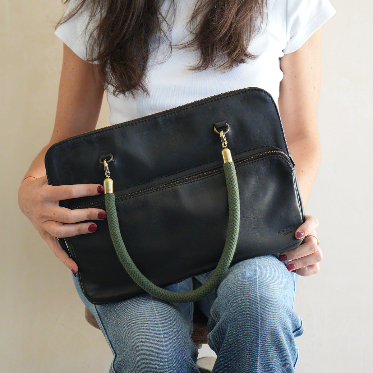 The Laptop Case (Leather) - Black