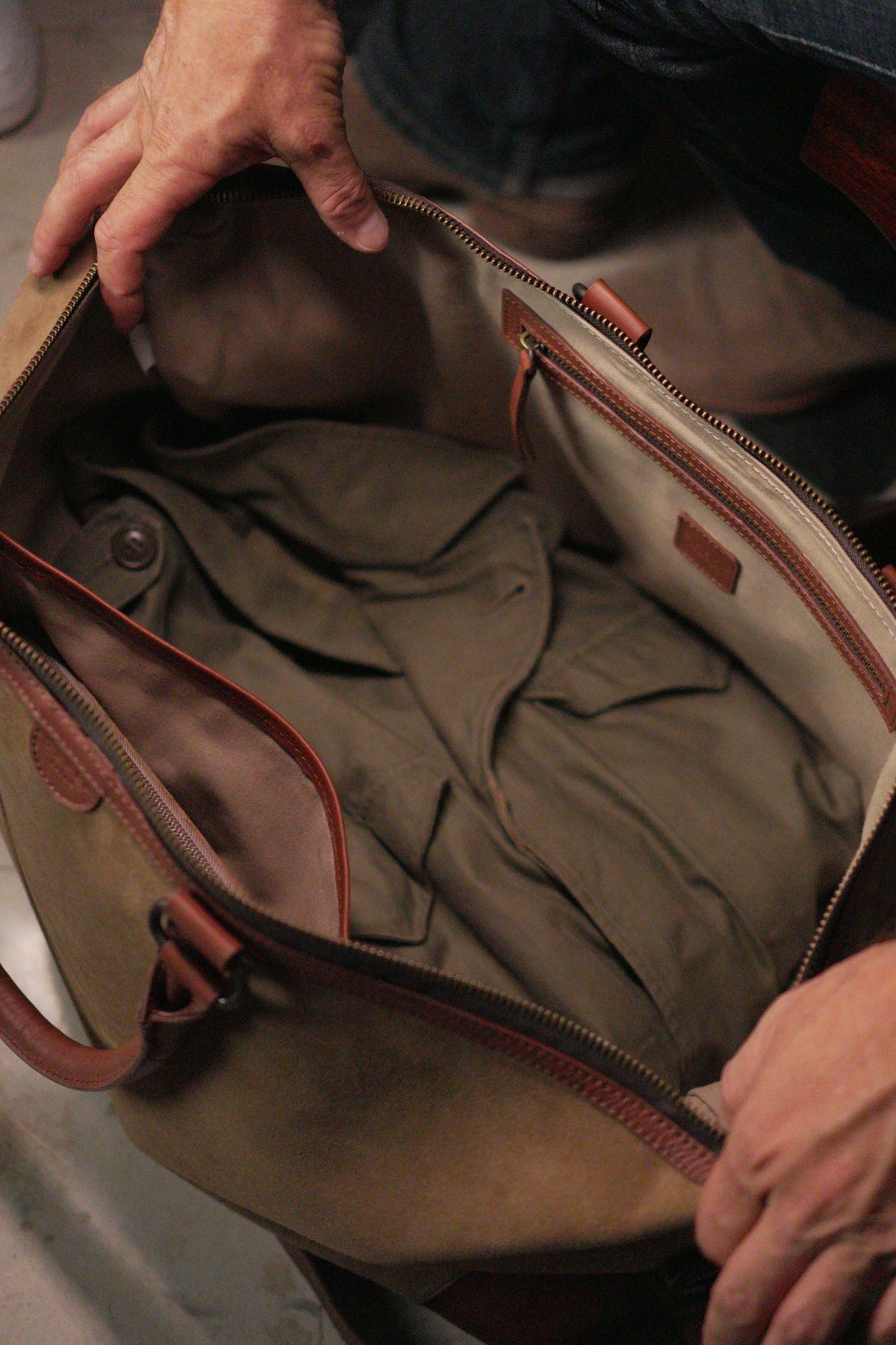 The Valise (Suede) - Sand