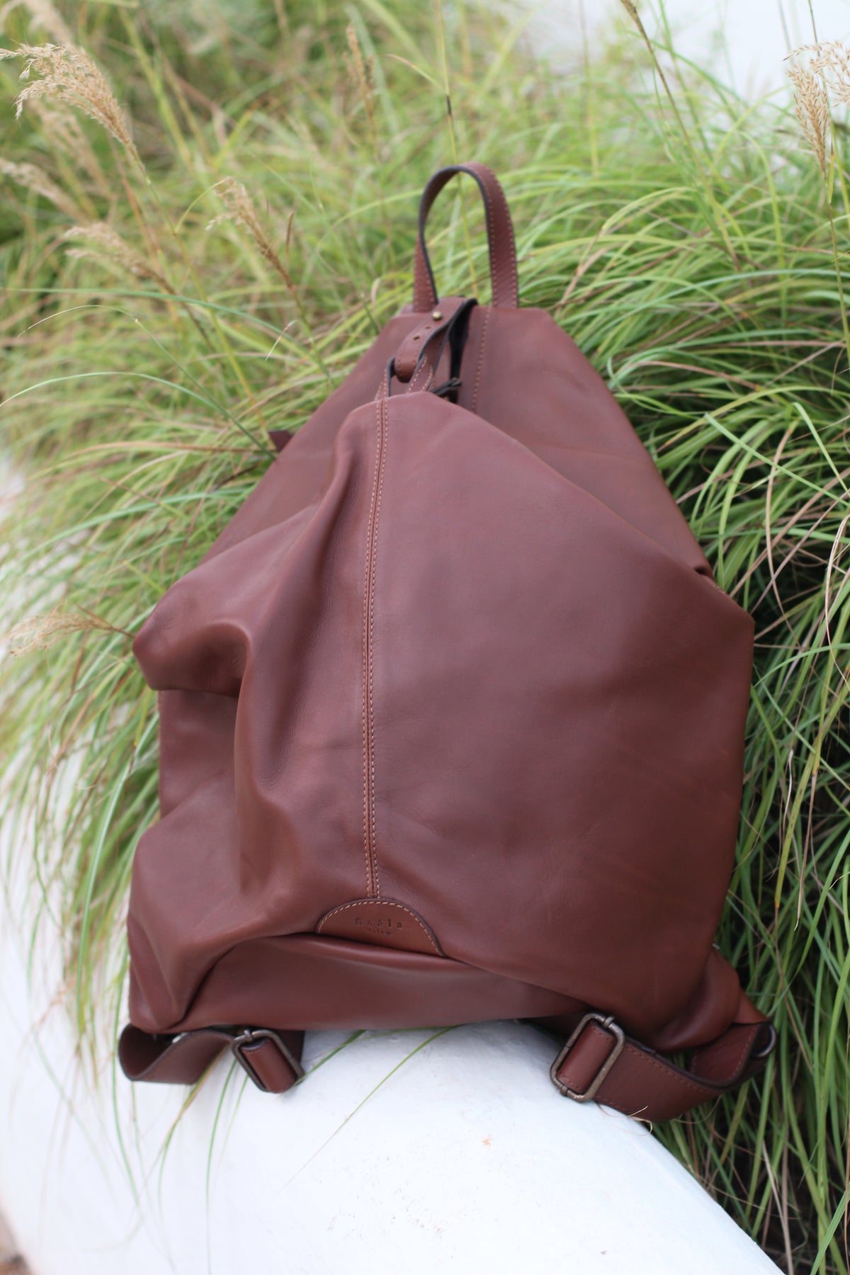 The Backpack (Leather) - Miel