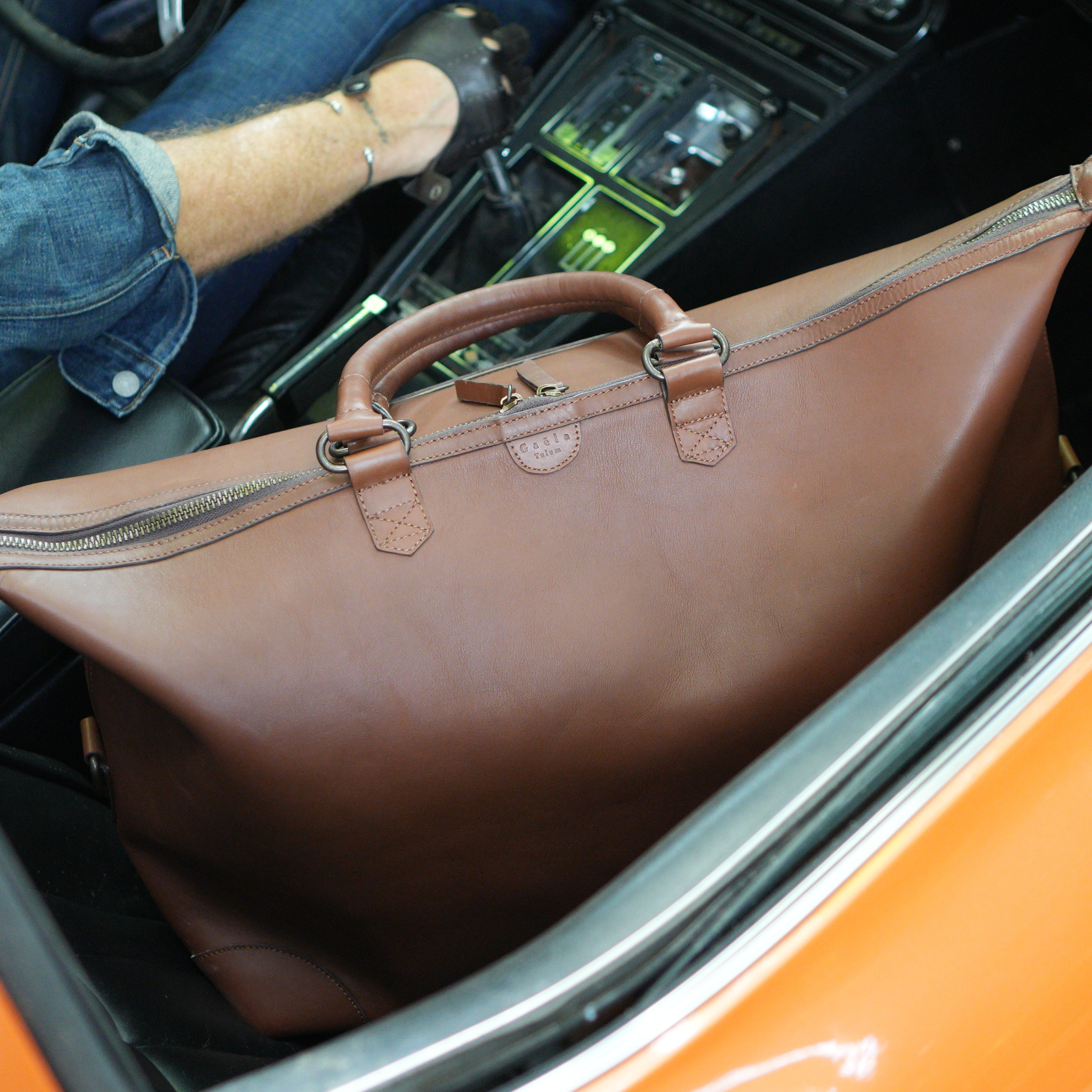 The Valise (Leather) - Miel