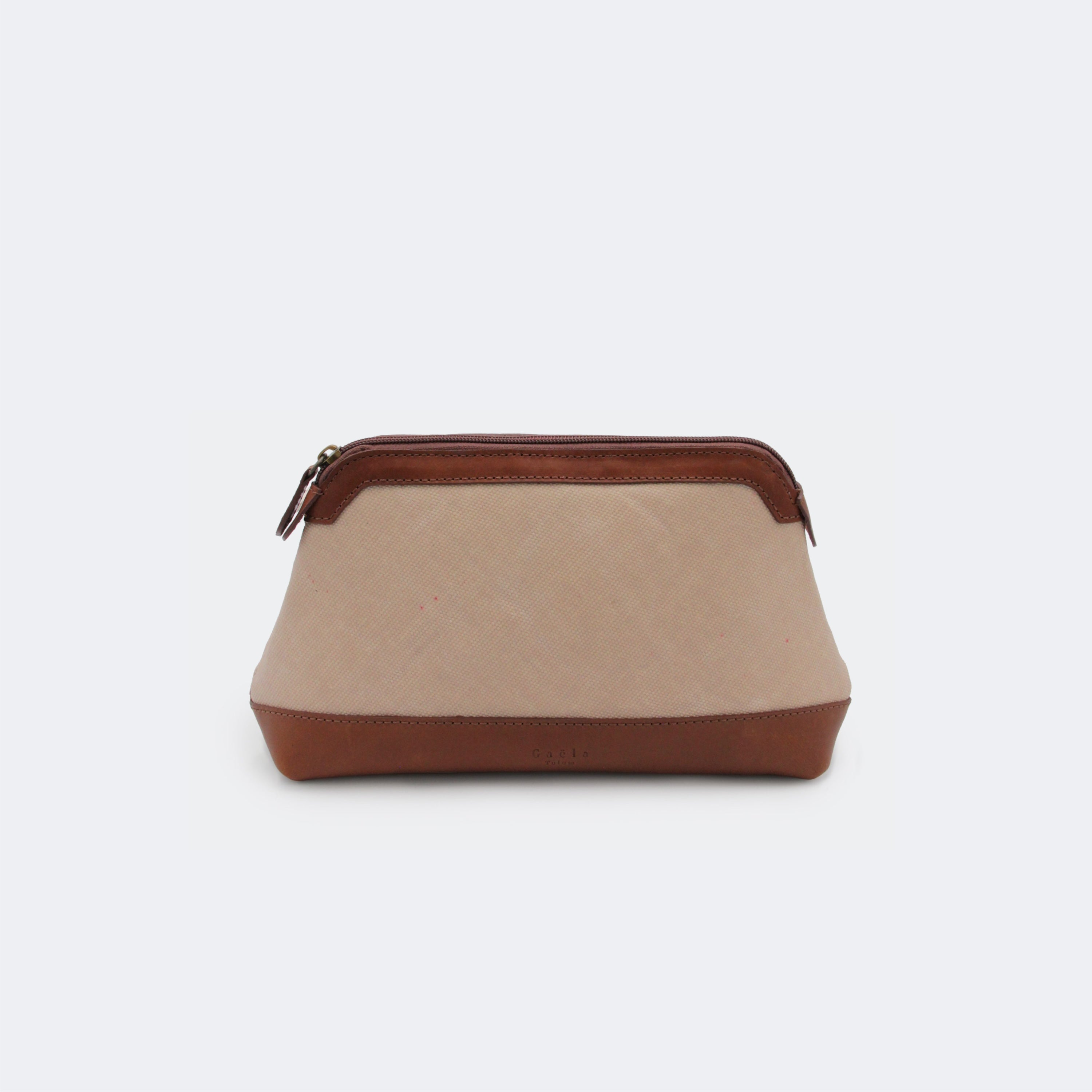 The Essentials Case (Leather) - Sand