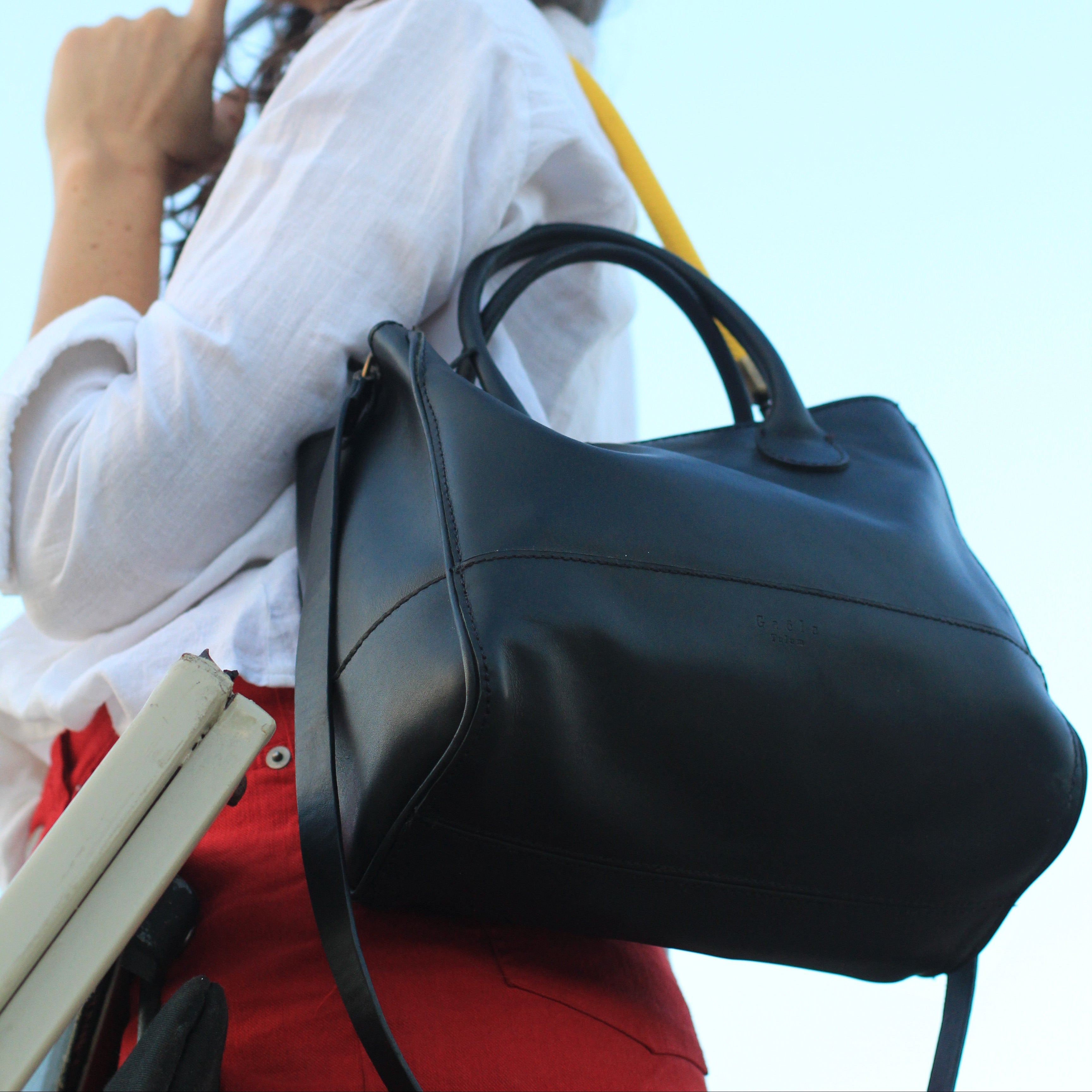 The Handbag (Leather) - Black