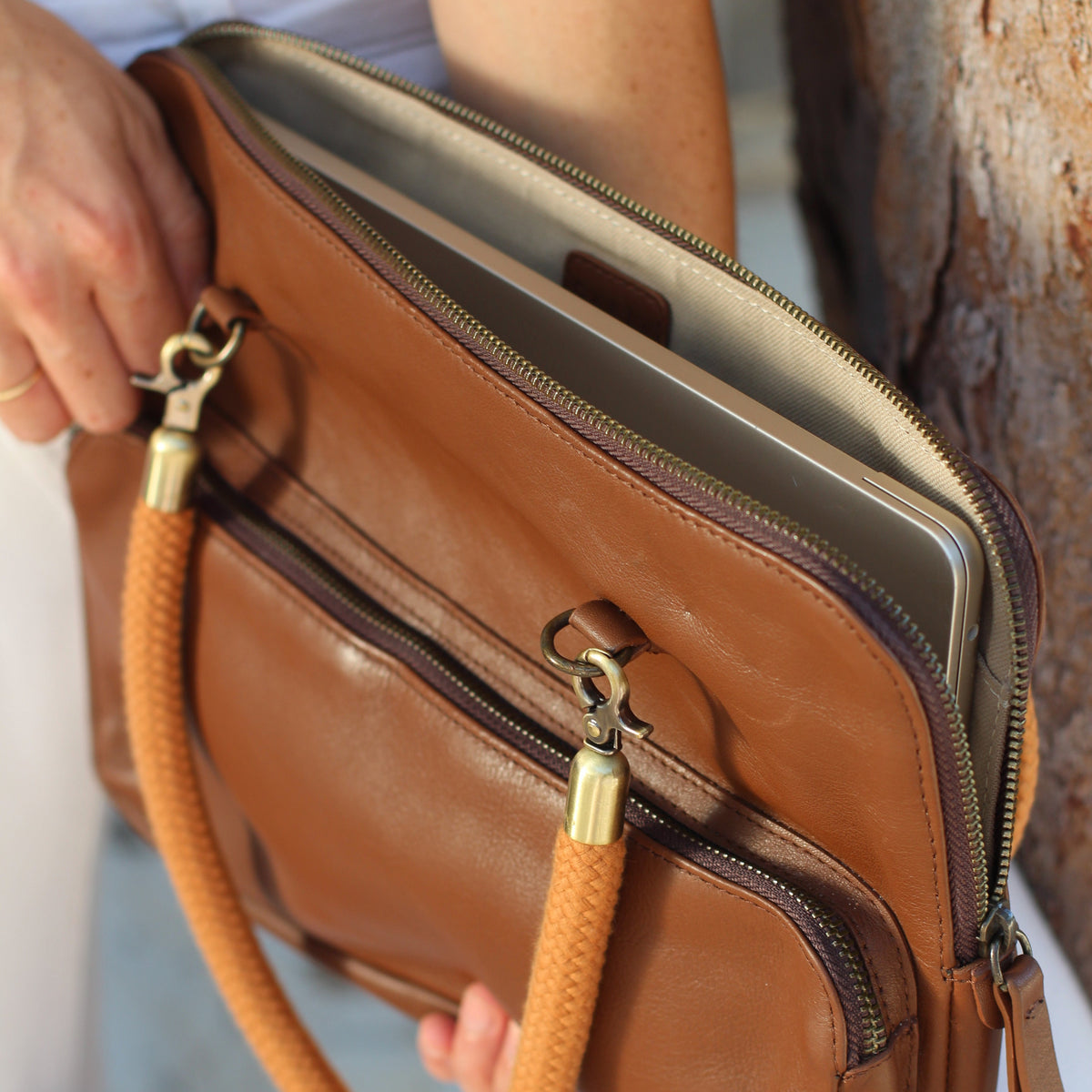 The Laptop Case (Leather) - Miel