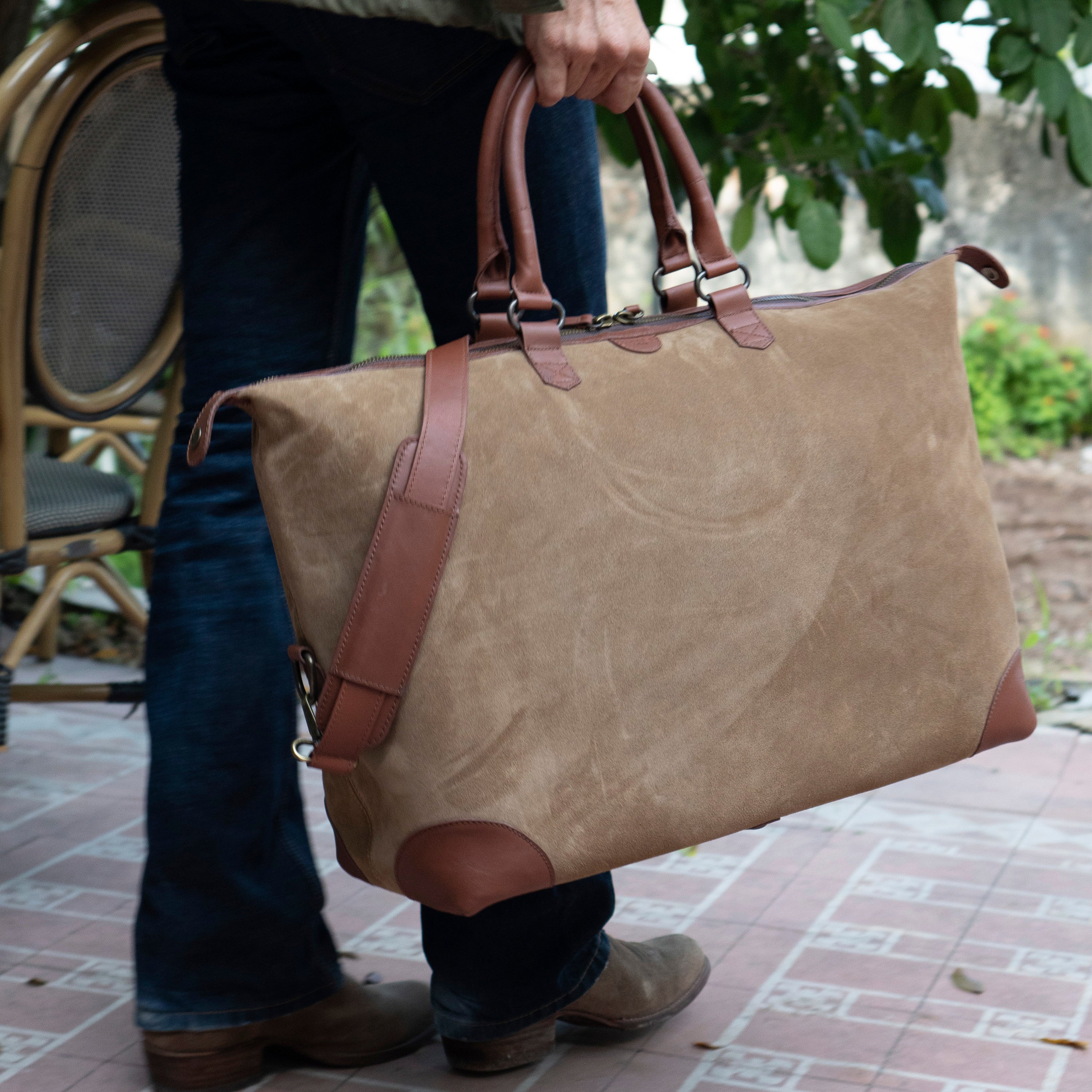 The Valise (Suede) - Sand