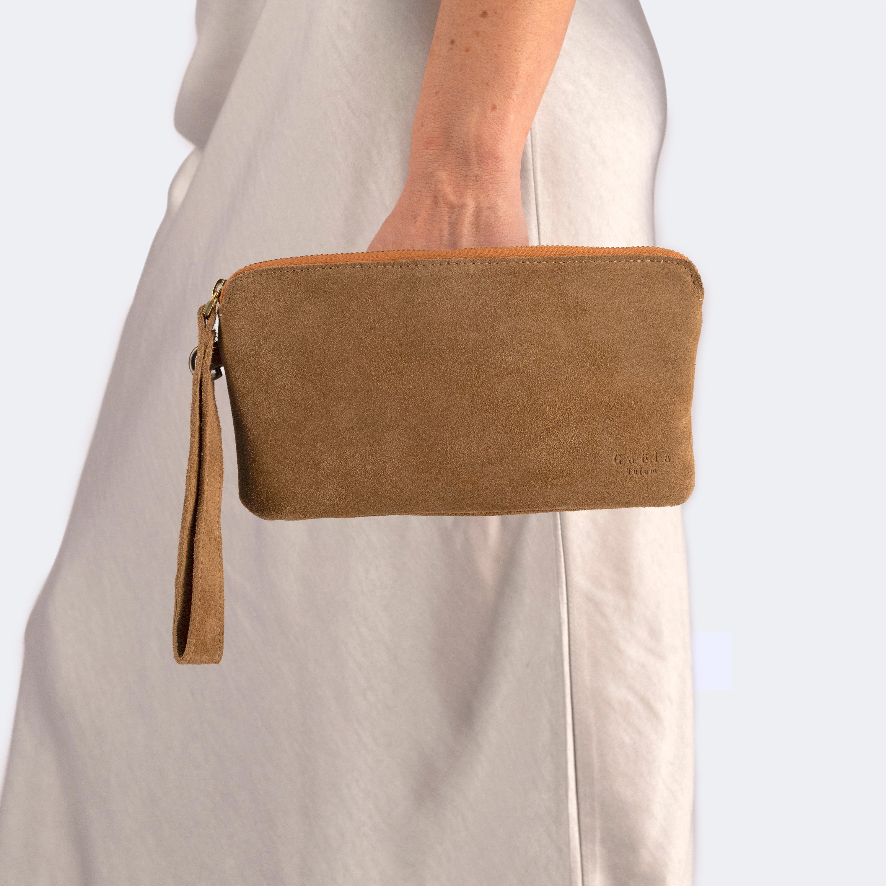 The Wallet (Suede) - Sand