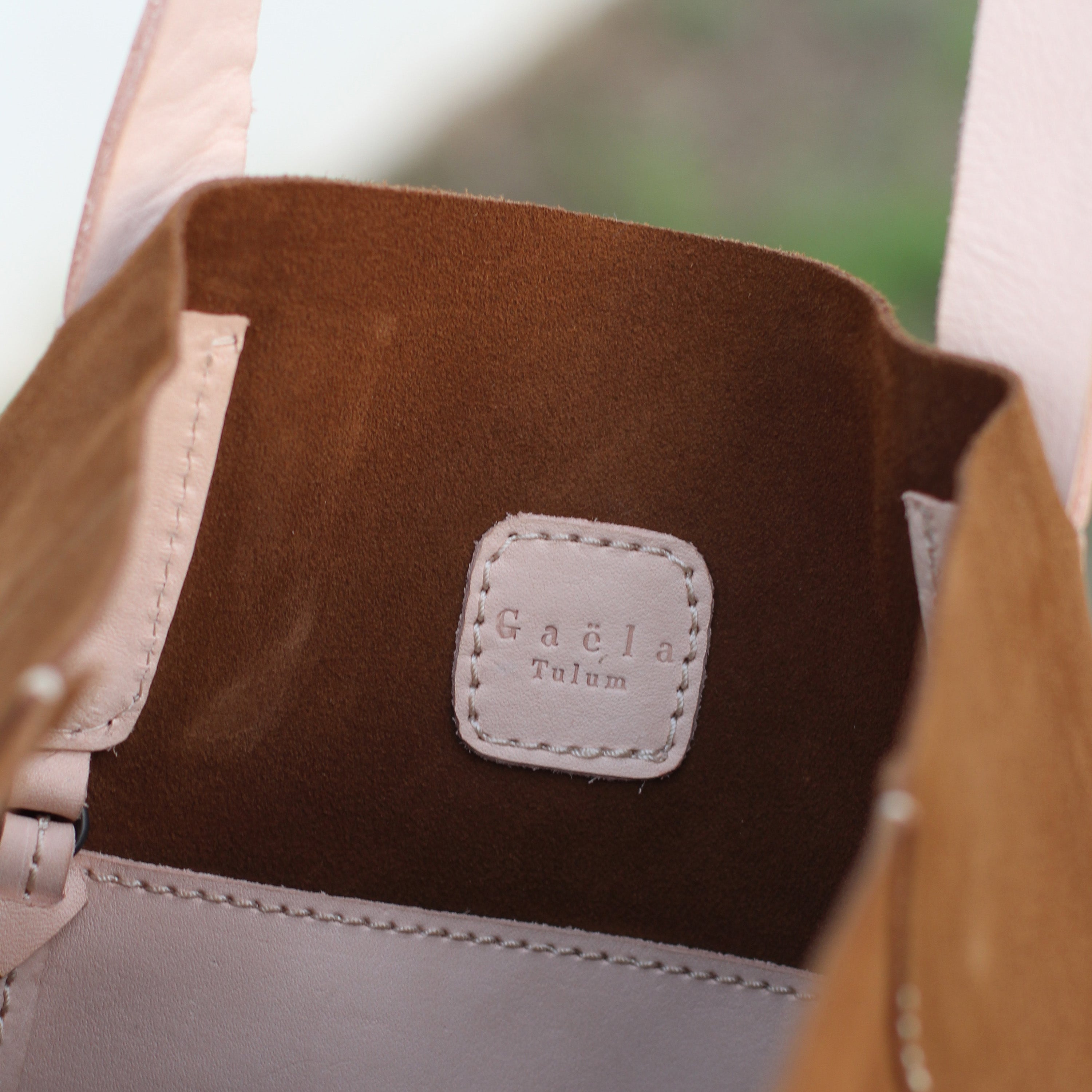 The Tote Bag (Cowhide) - Tobacco