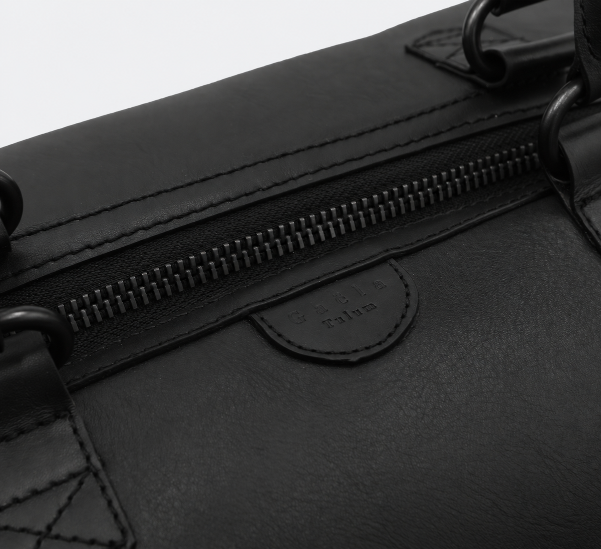 The Valise (Leather) - Black