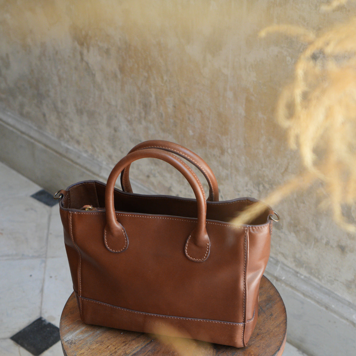 The Handbag (Leather) -Miel