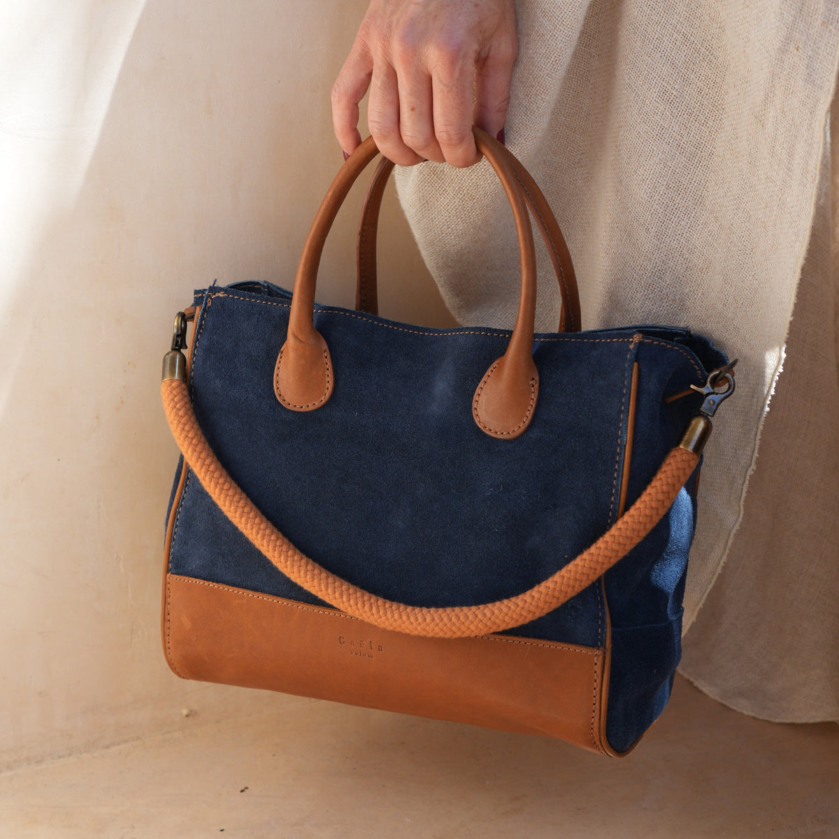 The Handbag (Suede) - Marino