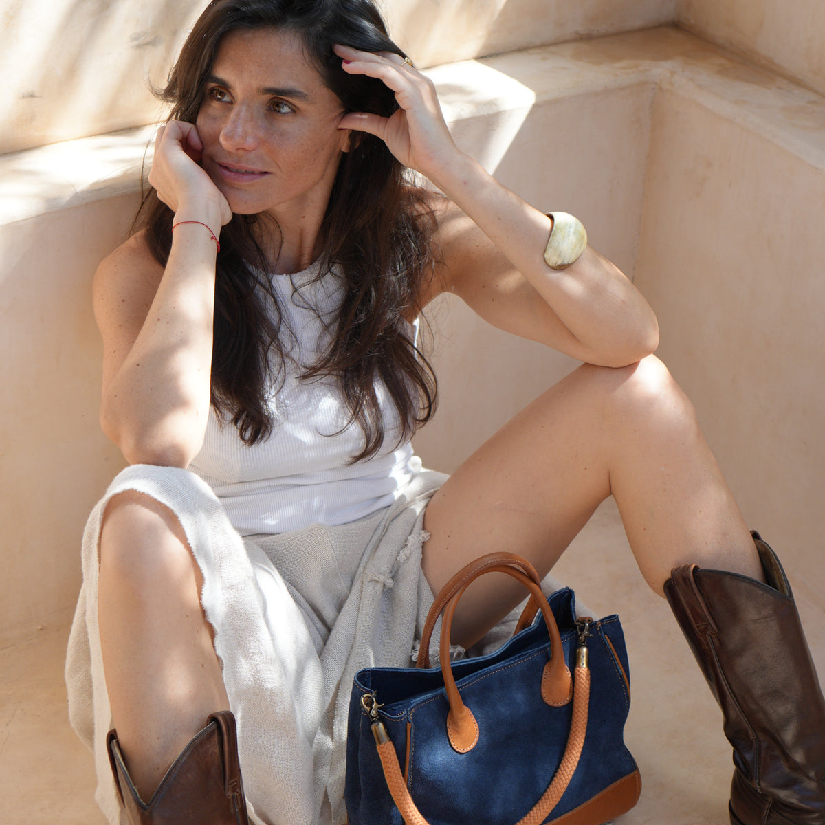 The Handbag (Suede) - Marino