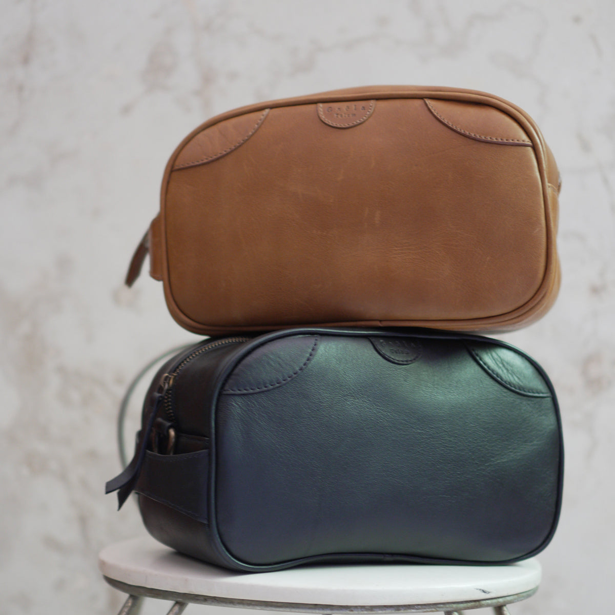 The Panama Case (Leather) - Black