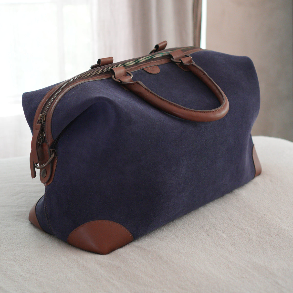 The Valise (Suede) - Marino