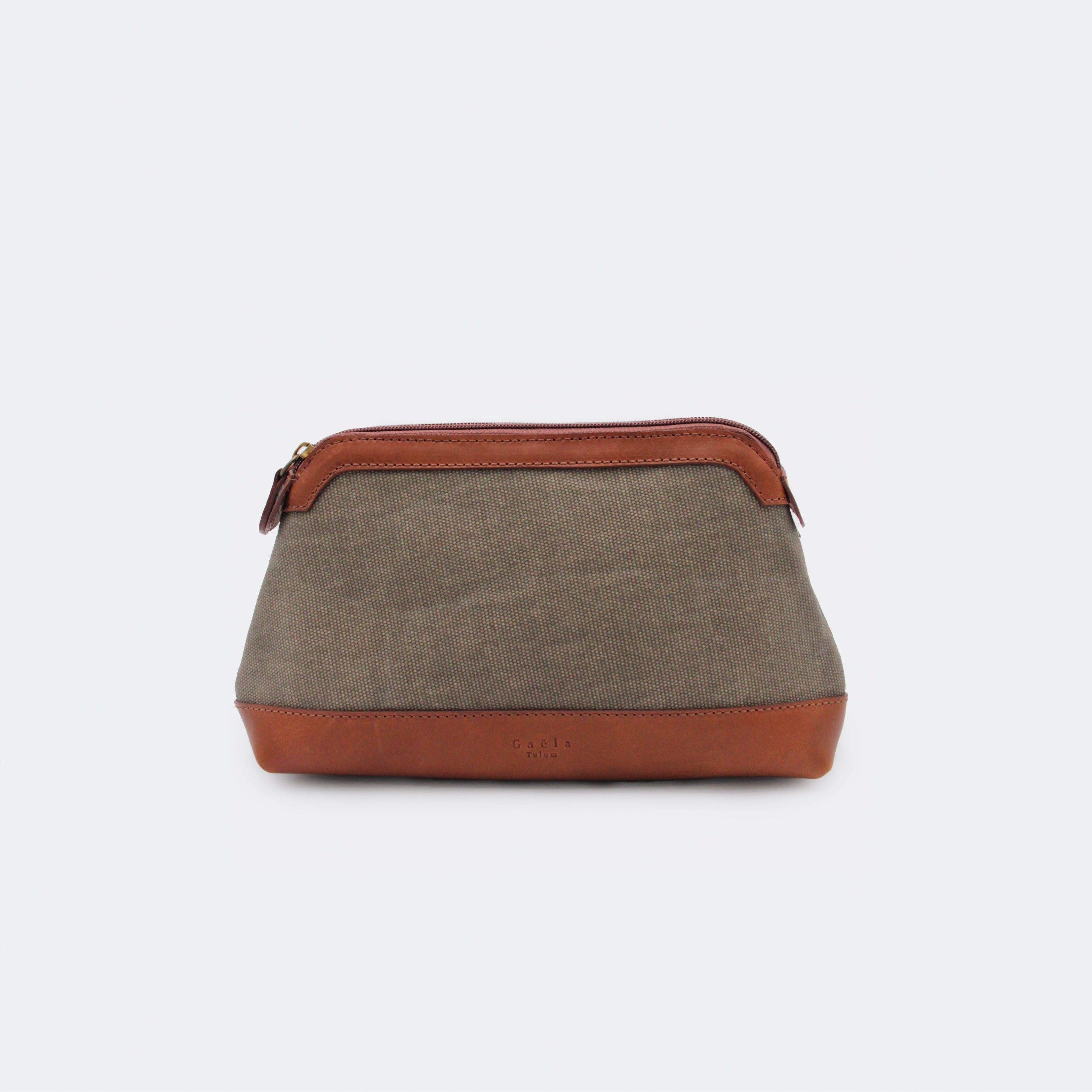 The Essentials Case (Leather) - Sage