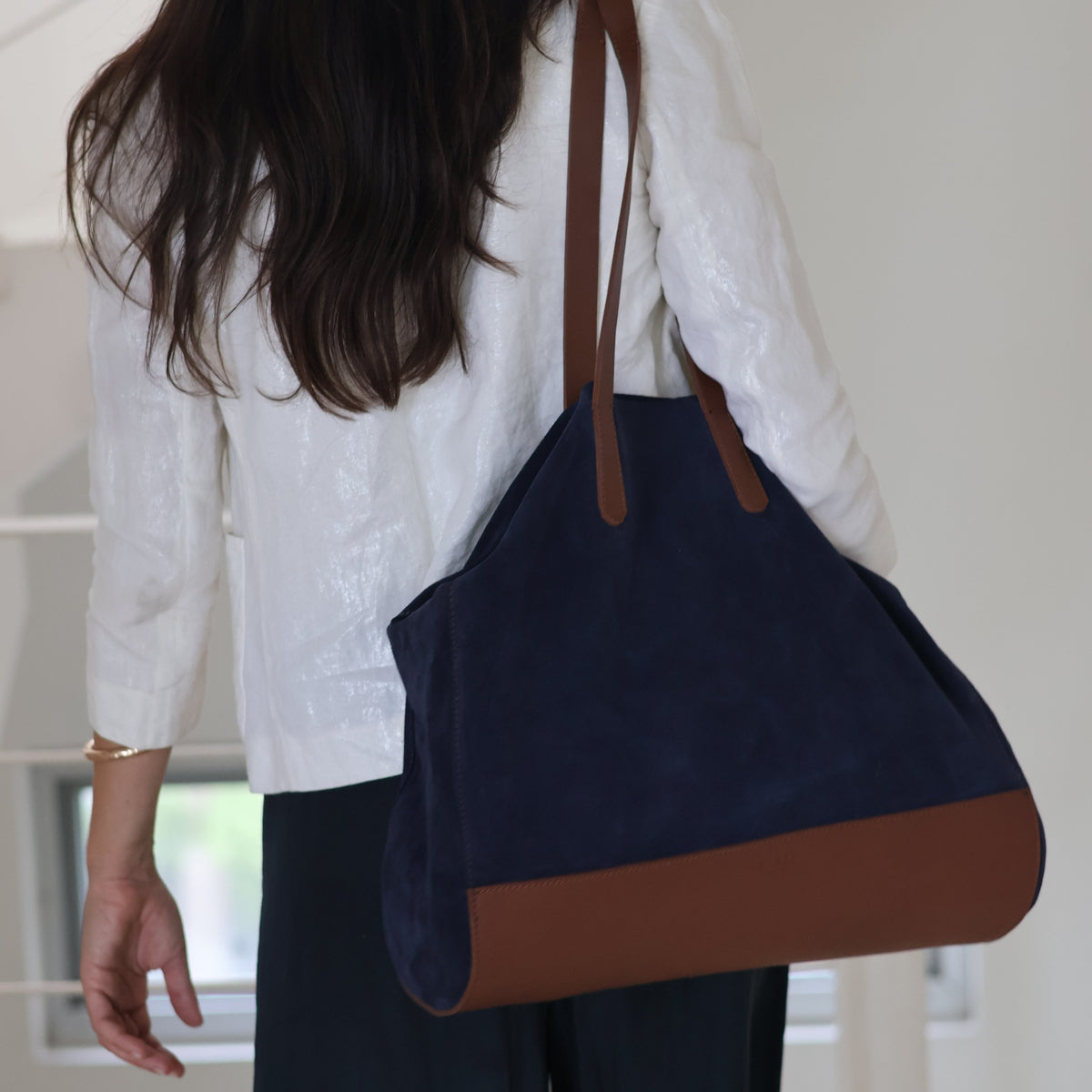 The Tote Bag (Suede) - Navy
