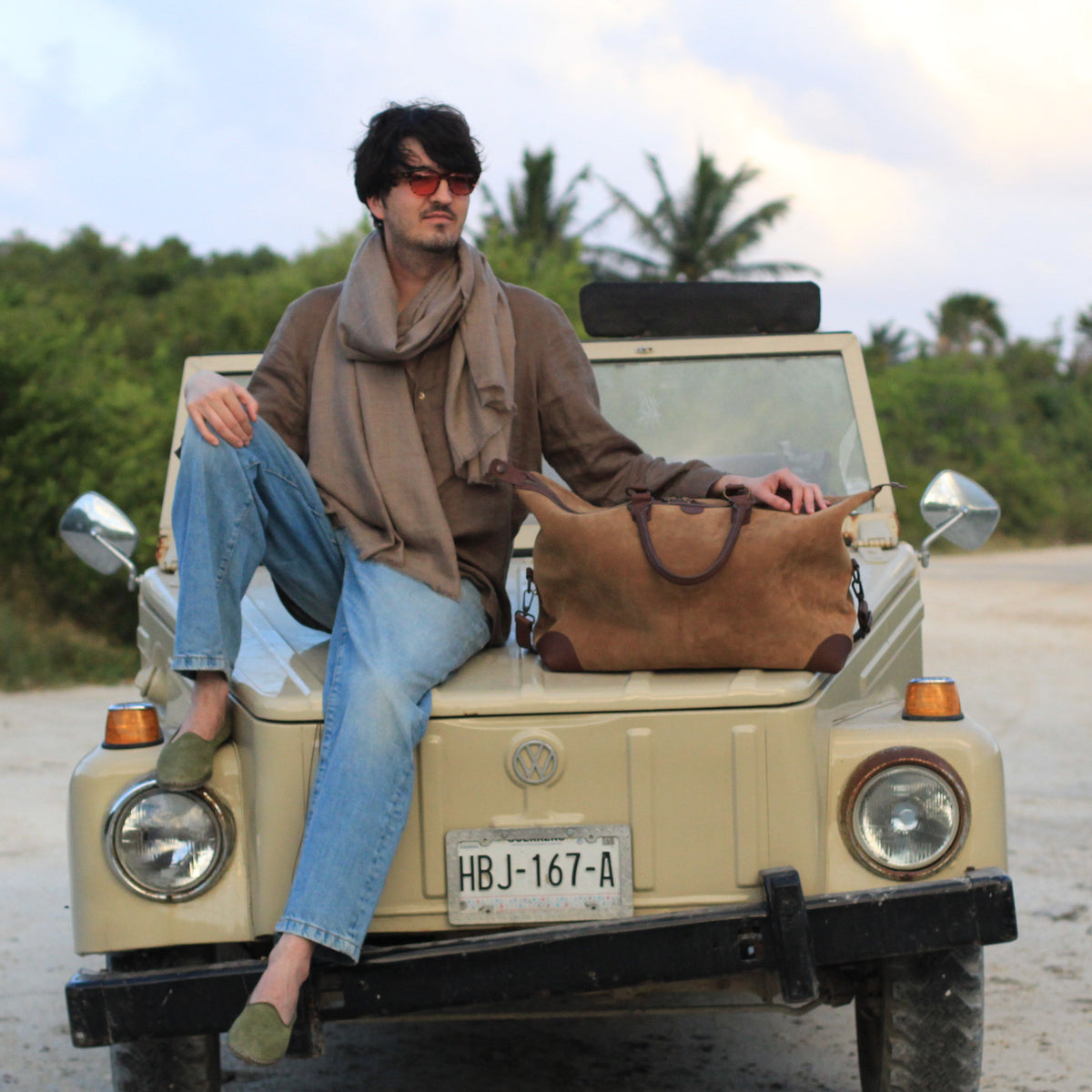 The Valise (Suede) - Sand