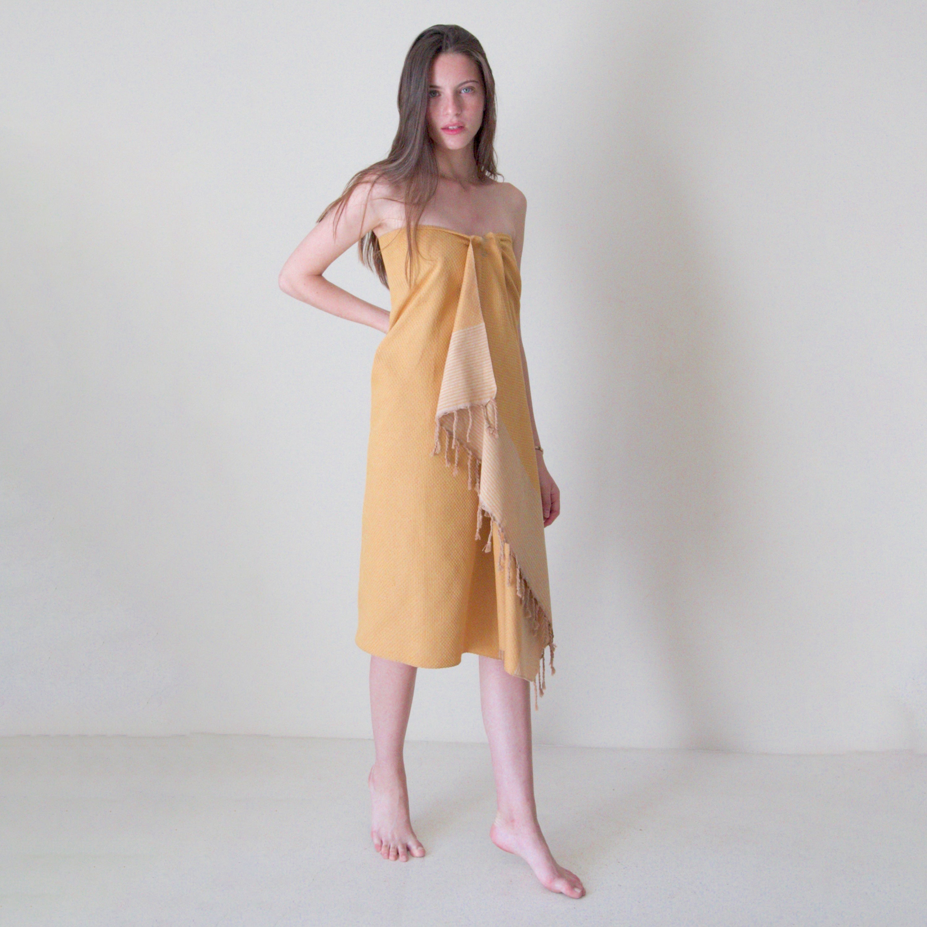 The Fouta Izamal (Bee Stripes)