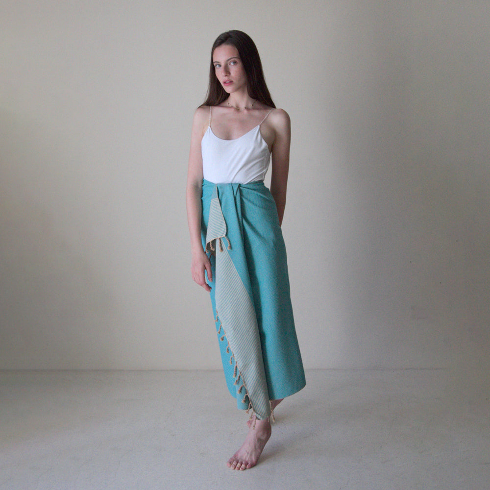 The Fouta Tulum (Bee Stripes)